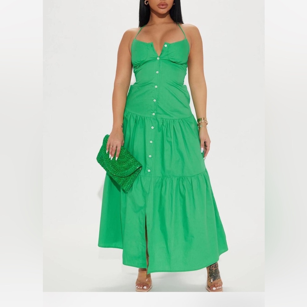 Green midi dress with adjustable strap and the back